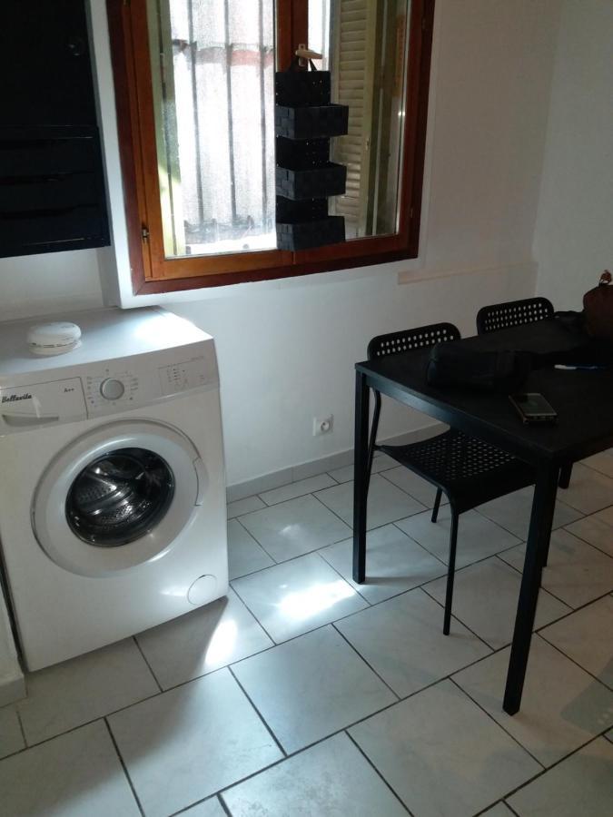 Soappartement La Seyne-sur-Mer Exterior foto