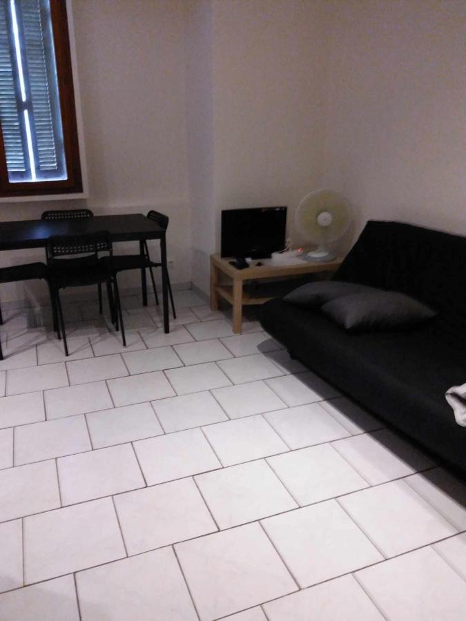 Soappartement La Seyne-sur-Mer Exterior foto